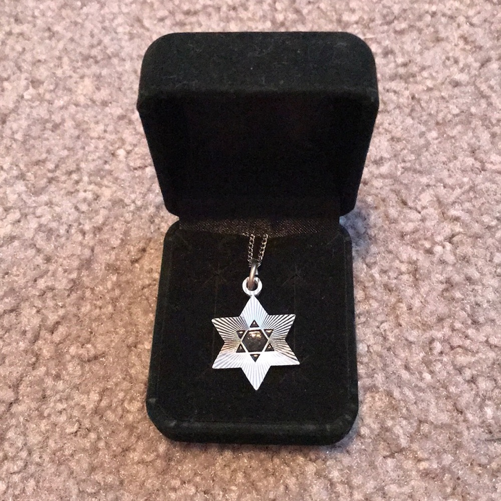Silver Jewish star necklace